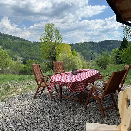 Na Wzgórzu Сasa de vacaciones Ochotnica Dolna