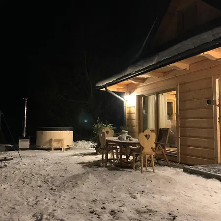 Na Wzgorzu Nyaraló Ochotnica Dolna