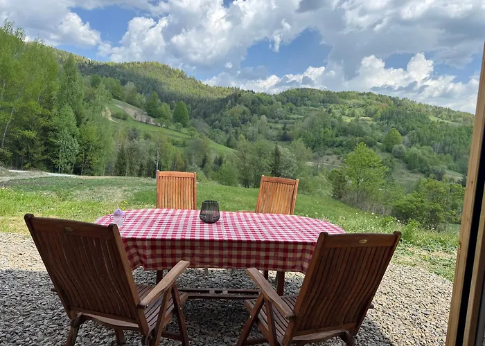 Na Wzgorzu Nyaraló *